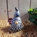 Pikkukuva 5 / 5: Taika Puutarha Gnome Resin Statue Keräilyhahmo Miniatyyri Puutarha Tomtes Klassinen Keramiikka Kasvoton Nuken Koristeet Koti Sisustus (5 Väriä, 1.