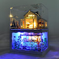 Miniatyrbild 2 av 5: Miniatyr DIY dockhus kit, trädockhus kit med möbler och dammskydd, handgjorda hantverk för vuxna, 1:24 för födelsedag,
