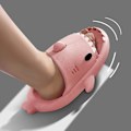 Pikkukuva 3 / 5: MoneRffi-alkuperäiset Sharklasit pojille ja tytöille, Shark-sandaalit miehille ja naisille, allas-sandaalit Rosa 29/30 EU