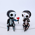 Miniatyrbillede 1 af 4: Sugar Skull Pink Par Figur Til Death Resin Samleobjekt Par Mini Dekorativ Statu