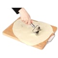 Miniatyrbilde 2 av 2: Rullende deigkutter i rustfritt stål, kutter for kjeks, dumplings, ravioli og pierogi
