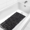 Miniatyrbillede 5 af 5: Skridsikker bademåtte 35 x 16 tommer småsten brusebadsmåtter med sugekopper, drænhuller til badeværelsesbrusere, kar, maskine - sort
