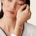 Miniatyrbillede 4 af 4: Guld Tiny Pearl Armbånd | 14K Guldbelagt Ferskvandsdyrkning Perler | Armbånd til Kvinder