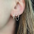 Miniatyrbillede 2 af 5: 14K forgyldt Triple Huggie Illusion Stud Øreringe | Dobbelt Huggie Hoop Øreringe til ét hul | Guld Hoop Øreringe til kvinder