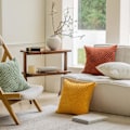 Miniatyrbilde 5 av 5: Set med 2 dekorative putetrekk i solid stripet fløyelsplysj for sofa, maskinvaskbar putetrekk, 50 cm, 20 x 20 tommer, gul