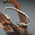 Miniatyrbillede 2 af 5: Heyone Antik Nordisk Viking Dobbelt Dragehoved Snoet Armbånd Bangles Arm Ring Justerbar Mænds Smykker