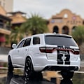 Pikkukuva 4 / 5: 1:32 Dodge Durango SUV Metalliseos Automalli Painevalettu Metallinen Leluauto Black