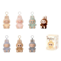 Miniatyrbilde 2 av 4: Labubu Macaron Monster Nøkkelring Det spennende monsteret Macarons Vinyl Face Plysj Nøkkelringer Kunst Samleobjekter Leker Gaver 2.0 Färg Slumpmässig