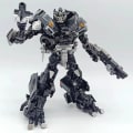 Miniatyrbild 7 av 7: [I LAGER] BAIWEI TW-1026B TW1026B Ironhide Simple Ver. KO SS14 Weaponeer SS Film Transformation Robot Figur 17cm Without Box