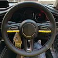 Miniatyrbild 2 av 6: Handsytt svart konstläder Antisladd cover för Mazda CX-30 CX30 2020 Mazda 3 Axela 2020