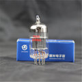 Miniatyrbild 1 av 2: Bilmotordelar 7025 Vakuumrör Ersätter 12AX7  ECC83 för Vakuumrör Preamplifier HIFI Preamplifier Diy Förstärkare Ljud