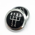 Miniatyrbild 5 av 5: Växelspaksknopp Emblem Badge Top Cap Cover Case För Volkswagen VW Passat B6 2005-2011 Bilstylingtillbehör-6 hastigheter 6 Speed