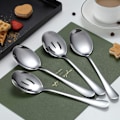 Miniatyrbillede 3 af 4: Serveringsskeer 4 stk., Serveringsske, Inkluderer 2 Serveringsskeer og 2 Hulskeer, Serveringsredskaber i Rustfrit Stål Silver