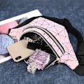 Miniatyrbild 2 av 5: (Rosa) Unisex Holografisk Effekt Midjeväska, Multi-Fick Vattentät Mode PU Läder Midjeväska för Resor, Vandring, Camping, L