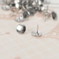 Miniatyrbild 1 av 5: Ask med 10 små silverfärgade tryckknappar i metall - Ask med 50 - Nickel