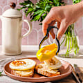 Miniatyrbilde 5 av 5: Steke egg - Eggform - Non-stick - Stekt egg - Eggform - Med silikonhåndtak - Rundt egg
