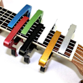 Miniatyrbilde 2 av 5: Gitar Capo i Svart - Endre Tonehøyden og Spill med Stil Svart