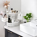 Miniatyrbillede 7 af 7: (Hvid) 1 stk. Badeværelse Bordplade Organizer, 3-lags Roterende Vanity Bakke Organizer til Badeværelse Bordplade