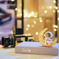 Miniatyrbild 7 av 8: Astronaut Mini Byggset för Vuxna, Mikroblock Coola Små Leksaker Byggset, Coolaste Presenter för Pojkar Flickor att Bygga - Kompatibel med Nano (388 st) Moon Astronaut