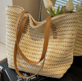 Mångsidig vävd väska damer trendig stor kapacitet pendlingsväska stråväska tote bag off white