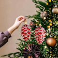 Miniatyrbild 2 av 5: Julgransprydnader, Set med 2 Julhattar och Polkagrisar Juldekorationer Små Hängen Style 1