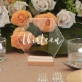 Miniatyrbild 3 av 11: Hexagon akryl bordsnummerskylt med hållare Kit Event Festskyltar Tillbehör för jul Baby Shower Party Dekoration null - A