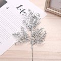 Miniatyrbild 3 av 5: 10 st konstgjorda julglitterormbunksblad, simulerad trädgren spray julgransprydnad, DIY julkrans