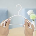 Miniatyrbillede 2 af 5: Baby Bøjler 40-pak Baby Frakke Bøjle Baby Bøjle Til Tøj Børne Frakke Bøjle Baby Tøj