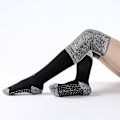 Miniatyrbillede 2 af 5: Lange engangs skridsikre yogastrømper 3 par Gray stitching
