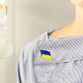 Pikkukuva 10 / 11: Ukrainan lipun rintamerkit metallia UA Ukiain heiluttavat lipun rintamerkit Ua isänmaallinen merkki hattu rintamerkki vaatteet reppu Brooc