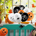 Pikkukuva 5 / 5: 30 kpl Halloween-lateksipalloja - kummitus-hämähäkkikuvioita juhlakoristeluun