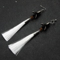 Miniatyrbild 3 av 5: Genshin Impact Zhongli Långt örhänge för kvinnor Unik tofsörhängedekor White C ear clip