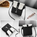Miniatyrbilde 4 av 5: Mini Crossbody-veske for jente med anheng, PU-skinn Crossbody-veske med reim Mobilveske Skuldervesker for barn NO:2
