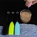 Miniatyrbilde 2 av 5: Melkeskummer Håndholdt, blender og skummaskin for kaffe, cappuccino, latte, matcha, varm sjokolade, bærbar skummaskin drikkemikser med rustfritt stål