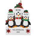 Miniatyrbild 2 av 3: Personlig pingvinfamilj julpynt 2020 - Söt par Pingvin Glitter Tomtehatt bär en halsduk Tradition semester Vinterpresent Ja