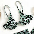 Pikkukuva 7 / 11: Kolmiosainen naisten painettu pehmeä laukku Bikini solmittu naisten exig uimapuku trandkläder Perspektiivi Suositut jaetut uima-asut Coffee color S