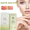 Miniatyrbild 5 av 11: Matt Solstift: Gråbo+Kamelia SPF50+/PA++++ 18g Ny