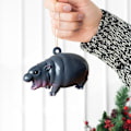 Miniatyrbilde 4 av 5: Søt flodhest Moo Deng 3D Flat Ornament, Flodhest Bakkespeil Biltilbehør, Flodhest Julepynt, Moo Deng Ornament