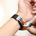 Miniatyrbild 3 av 5: Armband för Galaxy Watch 5 / 5 Pro / 4 i läder med svart magnetisk spänne svart