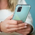 Pikkukuva 4 / 4: Suojauspaketti Samsung A52- ja A52s-pehmeälle kotelolle + läpinäkyvä karkaistu lasi