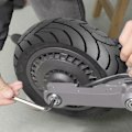 Pikkukuva 4 / 4: Pneu Tubeless Anti-Crevaison 11'' Ninebot Segway GT1 ja GT2 Musta