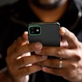 Pikkukuva 3 / 3: Suojalasi - Apple - iPhone 11 - Karkaistu lasi 9H - Jälkienkestävä - Naarmunkestävä Grön