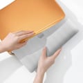 Pikkukuva 3 / 5: MacBook Pro 13 2020 ja 2022 Kova Kevyt Teksturoitu Pistekuvio Incase Läpinäkyvä Transparent