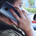 Miniatyrbild 3 av 4: Huawei Mate 20 utbyteshörlur för intern högtalare