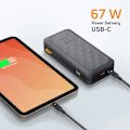 Pikkukuva 3 / 6: Ulkoakku 27000mAh 67W 2x USB-C + USB-C LED-näyttö Kompakt Xtorm Musta Svart