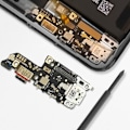 Miniatyrbild 4 av 4: USB-C laddningsanslutning för Honor Magic 5 Pro med Honor SIM-kortläsare Svart Svart