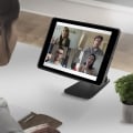 Pikkukuva 3 / 4: Pöytäteline ja kotelo iPad 2018 ja 2017 9.7, iPad Air Kääntyvä korkeussäädettävä musta