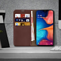 Miniatyrbild 3 av 4: Foliofodral - AVIZAR - Galaxy A20e - äkta läder - kortfack - videostöd - mörkbrun Mörkbrun