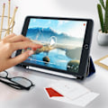 Miniatyrbild 3 av 4: iPad-fodral 2019 10.2 - AVIZAR - Tunn design - Ekologisk läder - Videostativ - Inbyggt tangentbord Nattblått