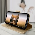 Pikkukuva 4 / 4: iPhone 13 Pro Max - AVIZAR - Chesterfield - Video-tuki - Lompakko - Keltainen Gul